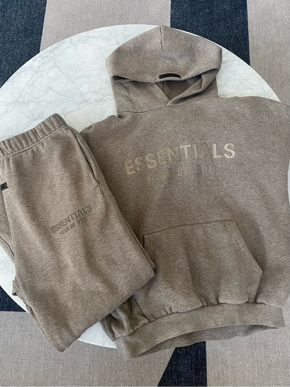 Essentials Size 12 Youth Hoodie & Sweatpants Set in Taupe